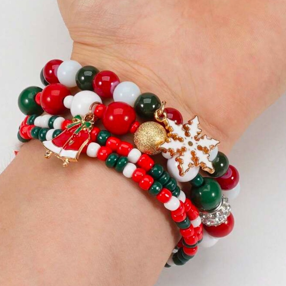 Holiday Charm Beaded Bracelet Set